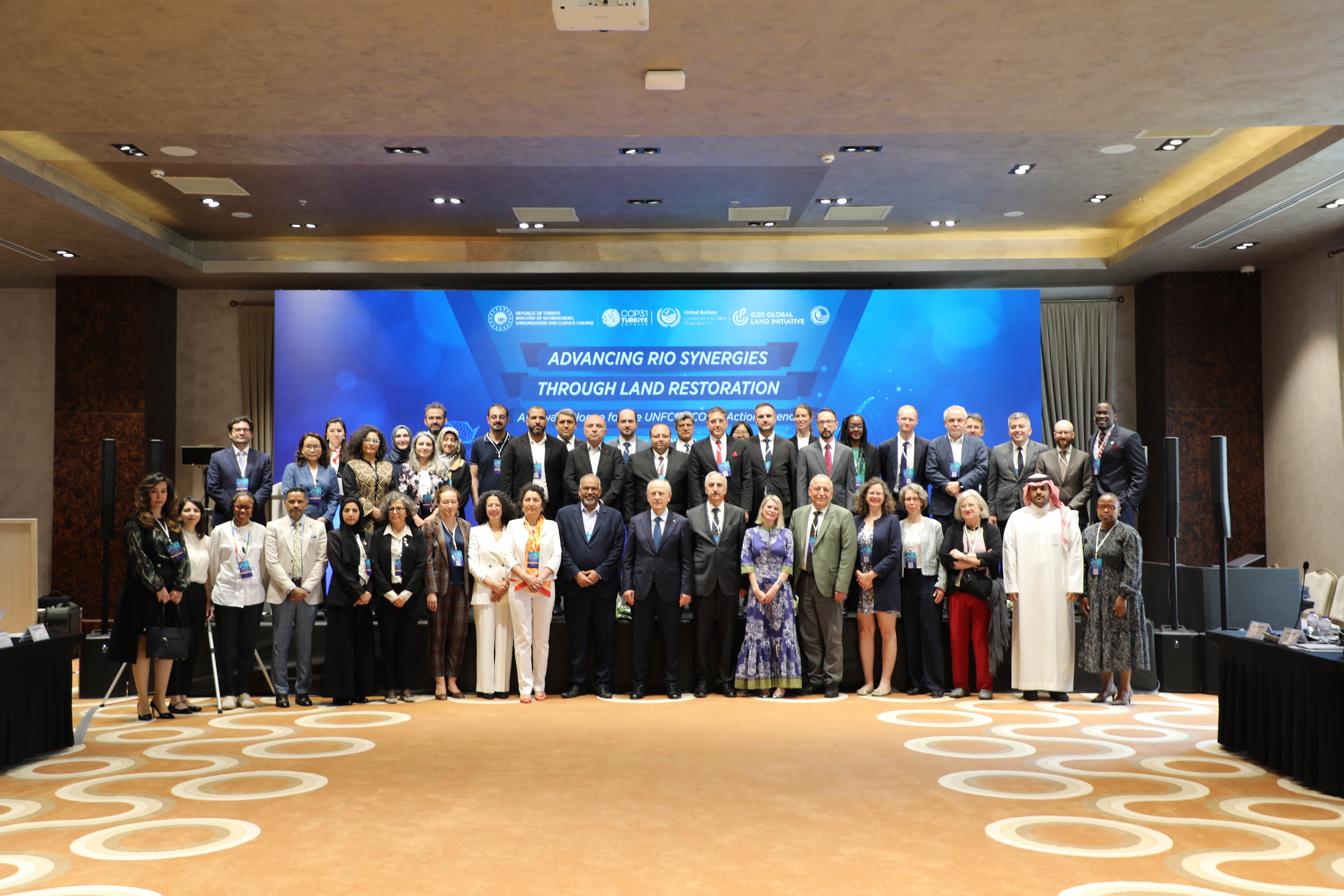 Group picture of participants to Antalya Dialogues 2026
